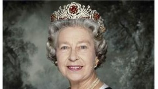 엘리자베스 2세 영국 여왕.jpg