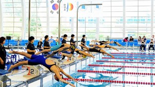 전국 수영 꿈나무, 김천에서 힘찬 레이스 펼쳐-스포츠산업과(사진).jpg